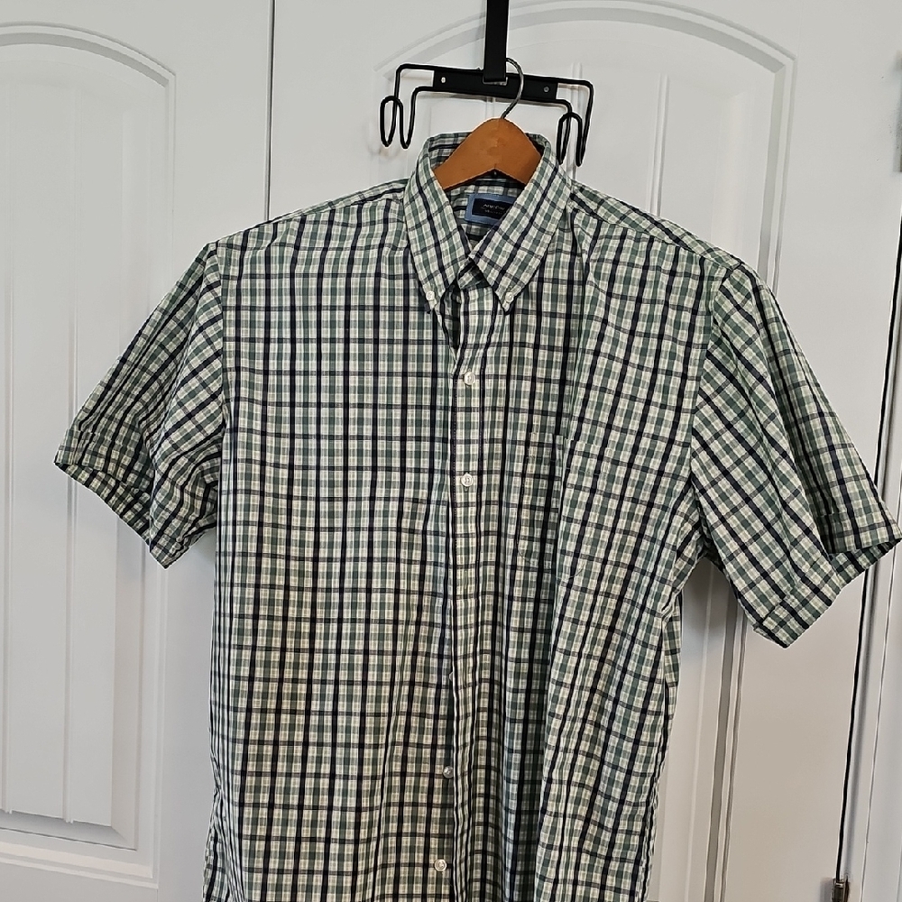 Arrow Men's Casual Plaid Button-Down Shirt